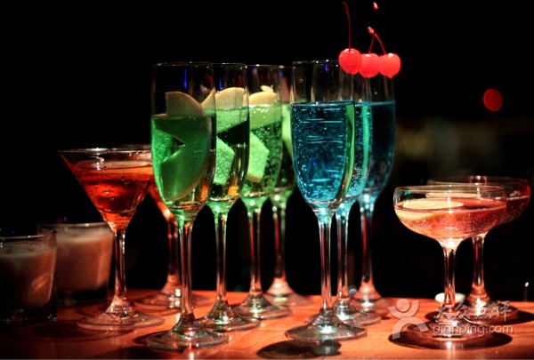 國內預調雞尾酒市場一夜凋零_熱點圖片_