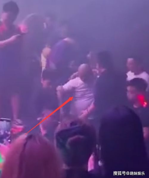 網紅Giao哥酒吧演出遇襲 娛樂安全與預包裝食品行業的思考